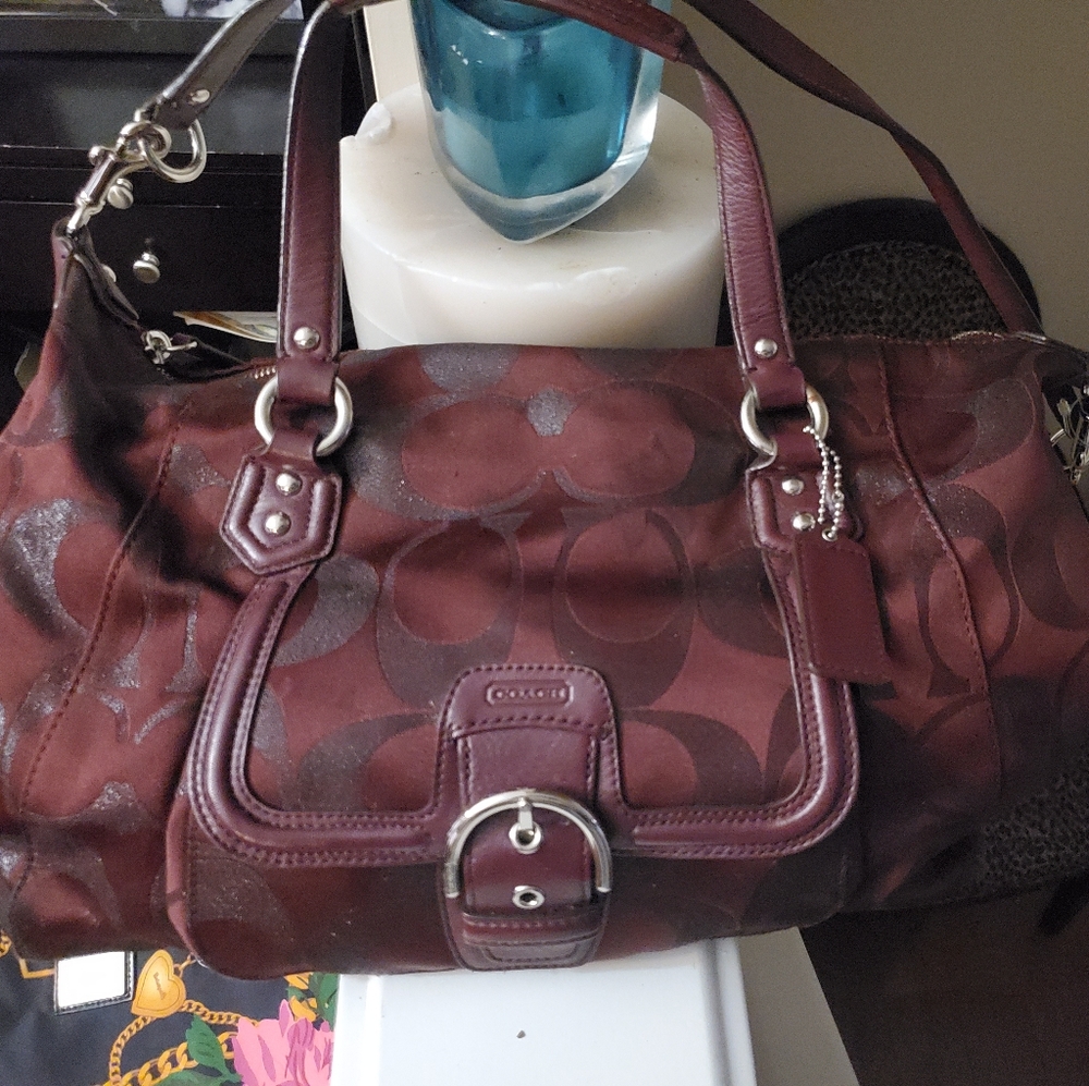 Authentic Coach burgundy red handbag.  la
